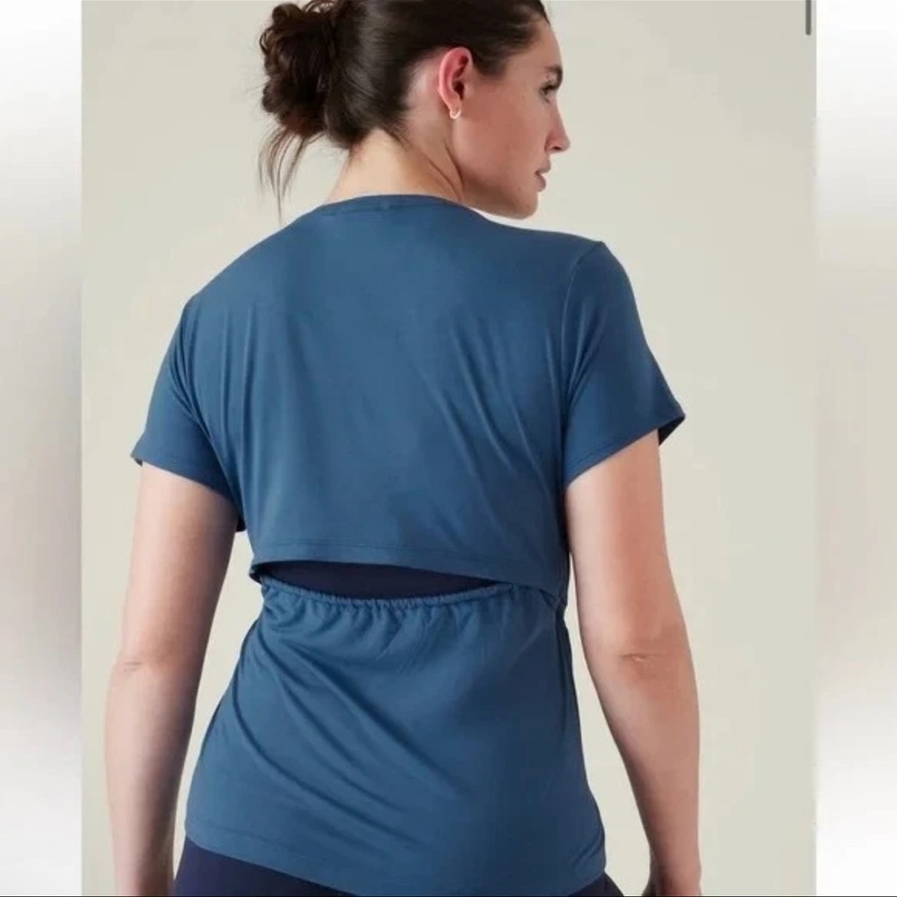 Athleta Women's Air Out Cinch Short Sleeve Tee Blue Large‎